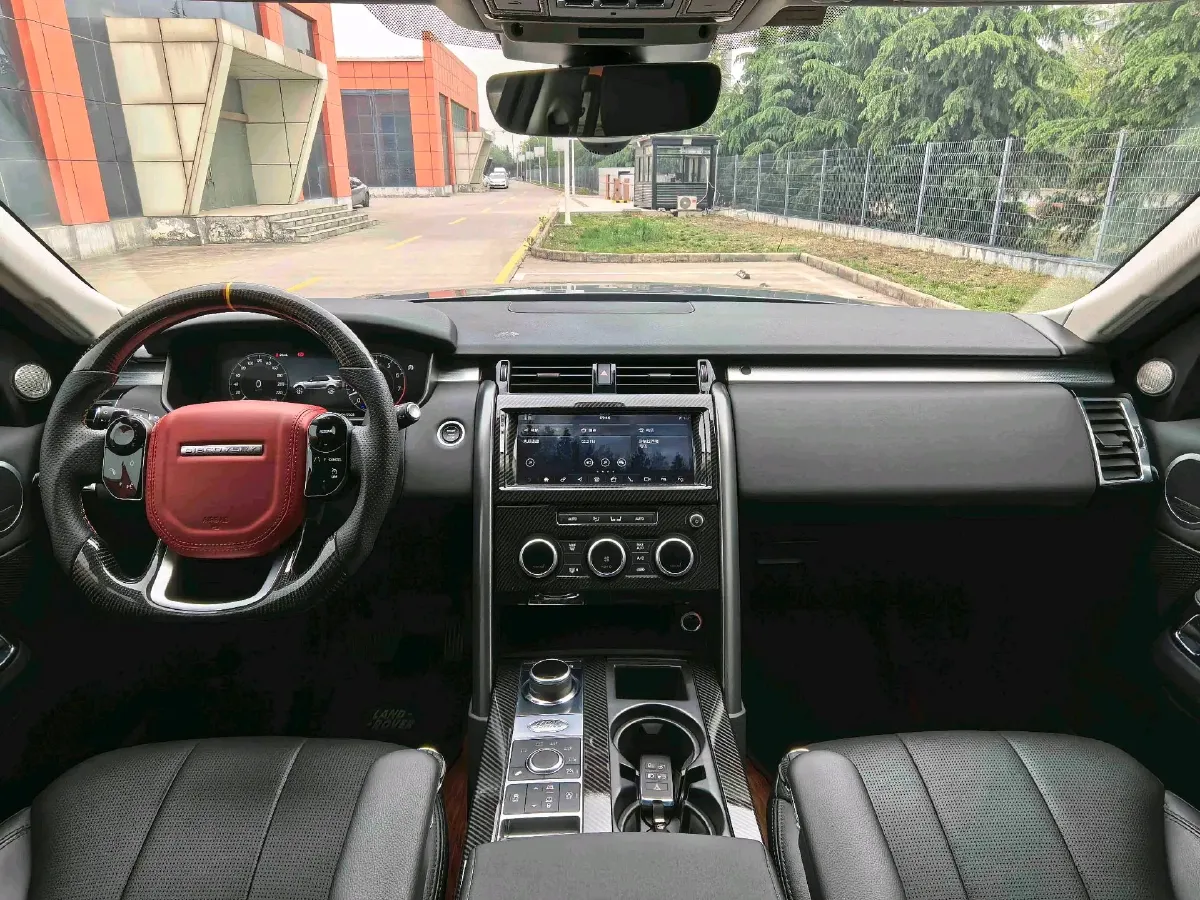 2020 Land Rover Discovery 3.0T 340HP V6 8AT,autocango,china used car exporter,china ev exporter,chinese used car exporter,chinese used ev exporter