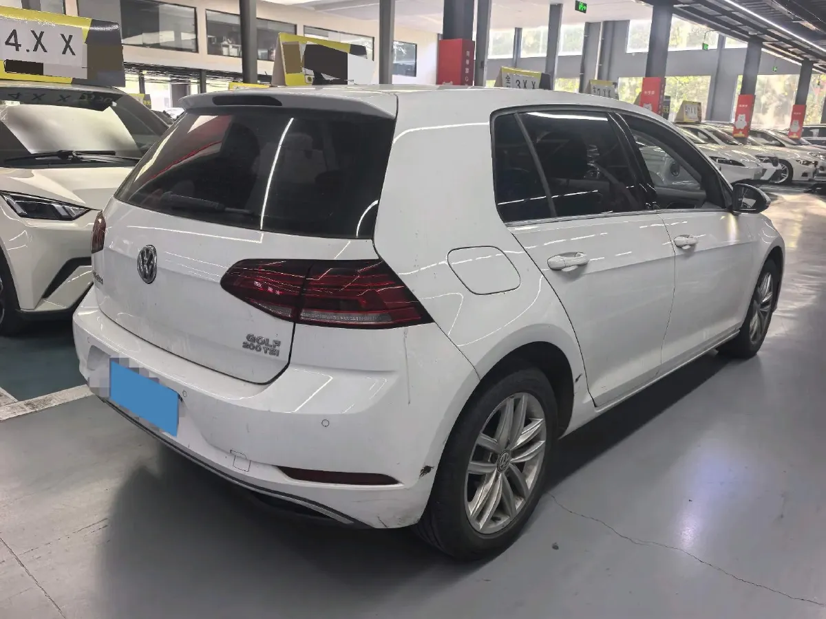 2019 Ford Focus 1.5T 184HP L3 8AT,autocango,china used car exporter,china ev exporter,chinese used car exporter,chinese used ev exporter