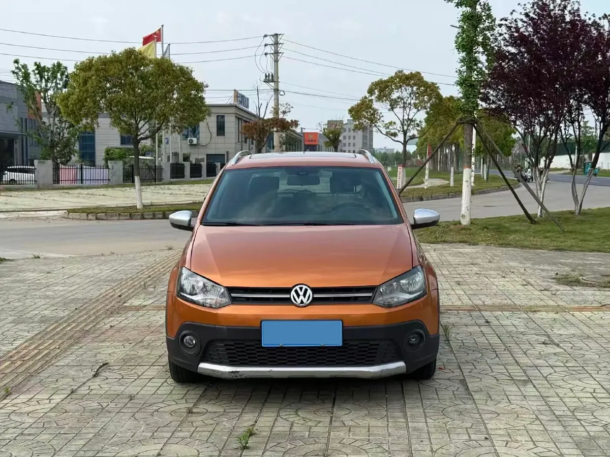 2018 Landwind XiaoYao 1.5T 163HP L4 CVT,autocango,china used car exporter,china ev exporter,chinese used car exporter,chinese used ev exporter