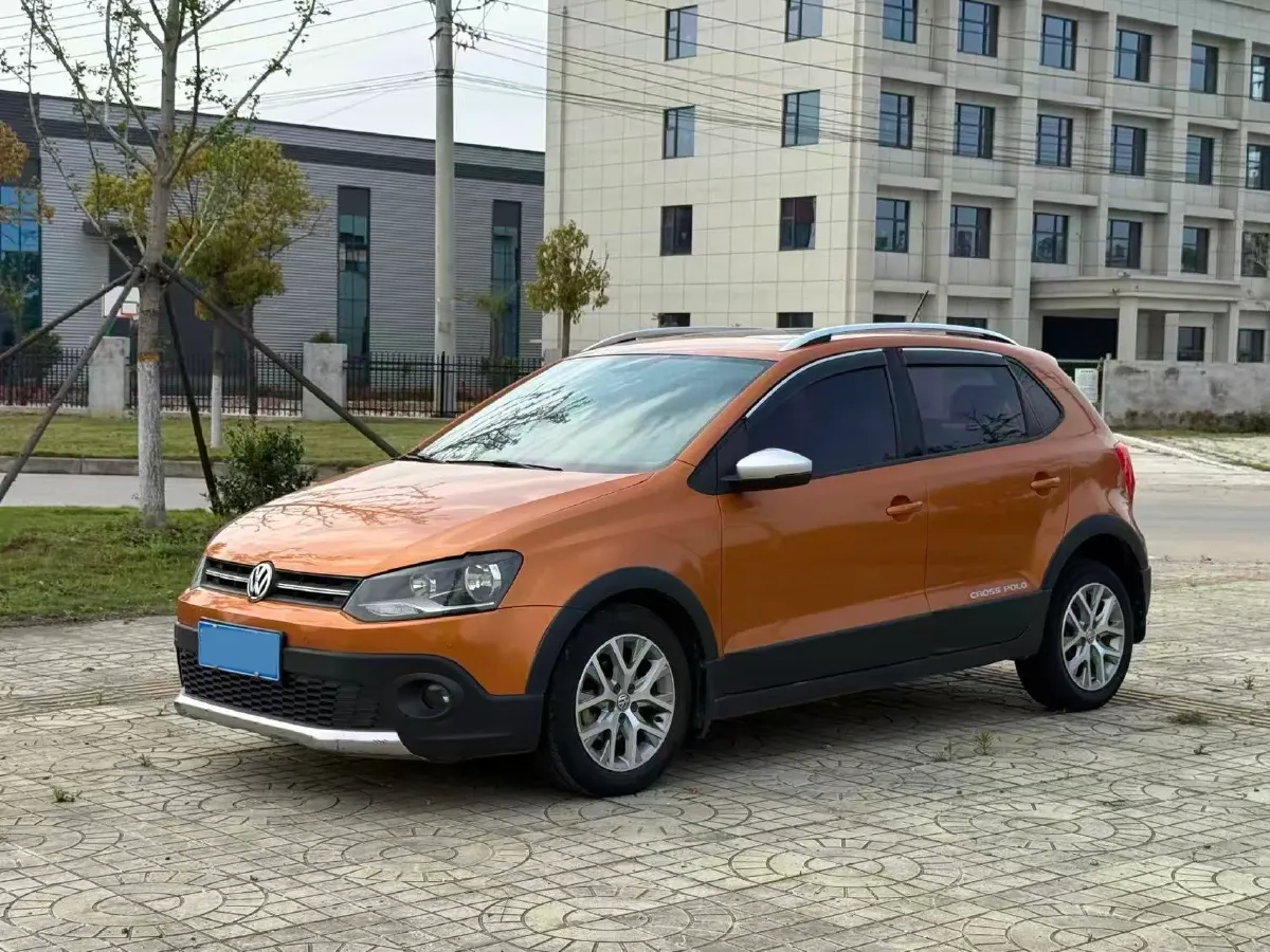 2018 Landwind XiaoYao 1.5T 163HP L4 CVT,autocango,china used car exporter,china ev exporter,chinese used car exporter,chinese used ev exporter
