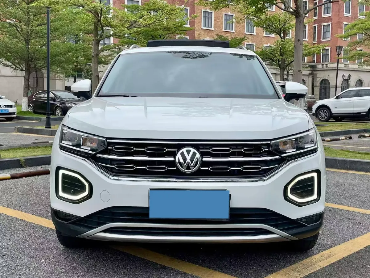 2019 Jeep Cherokee 2.0T 234HP L4 9AT,autocango,china used car exporter,china ev exporter,chinese used car exporter,chinese used ev exporter