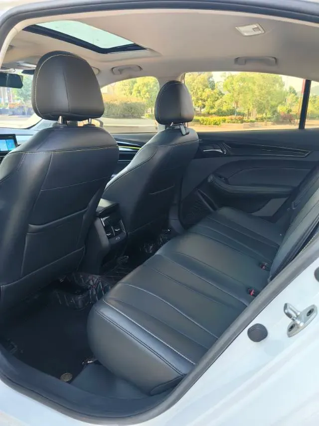 2021 Roewe i5 1.5L 120HP L4 CVT,autocango,china used car exporter,china ev exporter,chinese used car exporter,chinese used ev exporter
