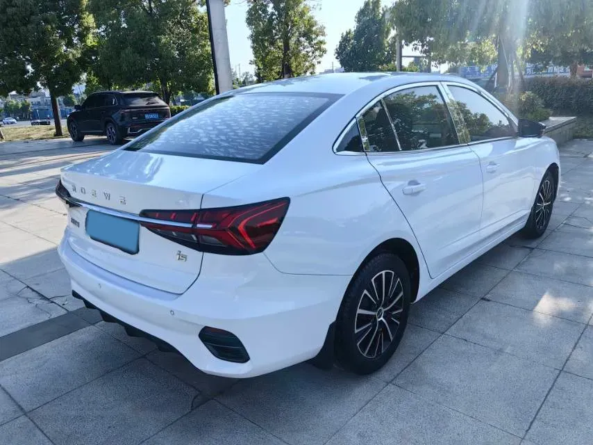 2021 Roewe i5 1.5L 120HP L4 CVT,autocango,china used car exporter,china ev exporter,chinese used car exporter,chinese used ev exporter