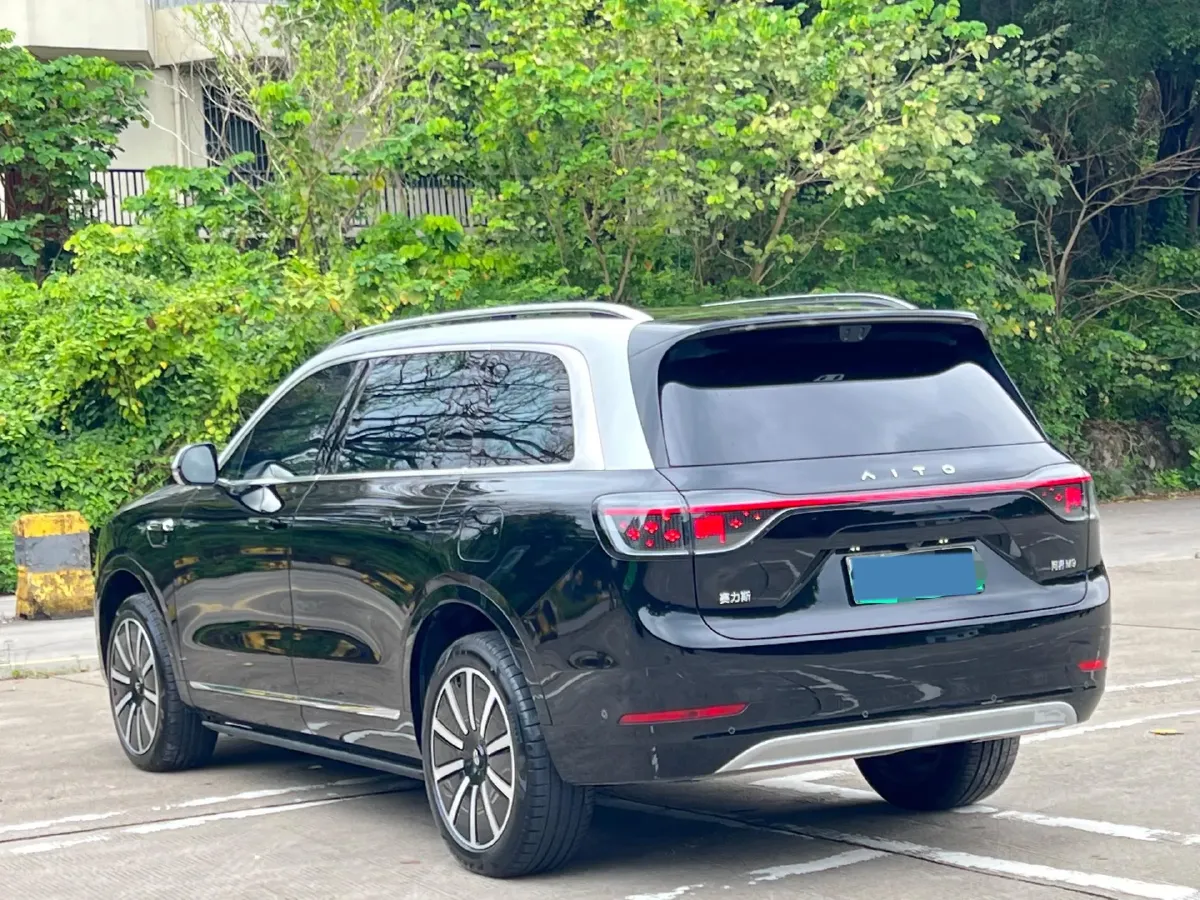 2025 AITO AITO M9 REEV 160HP REEV 52KWH,autocango,china used car exporter,china ev exporter,chinese used car exporter,chinese used ev exporter