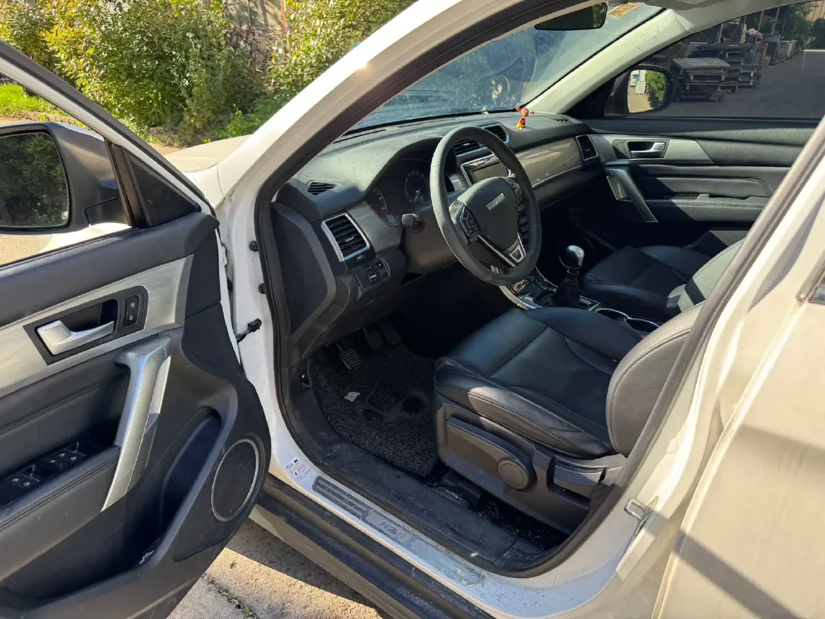 2018 Haval H2 1.5T 150HP L4 6MT,autocango,china used car exporter,china ev exporter,chinese used car exporter,chinese used ev exporter