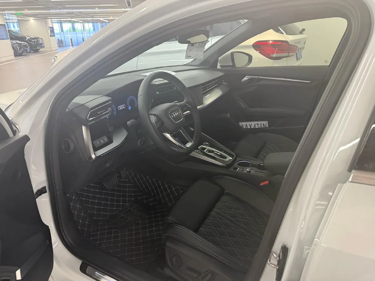 2026 Audi A3 1.5T 160HP L4 7DCT,autocango,china used car exporter,china ev exporter,chinese used car exporter,chinese used ev exporter