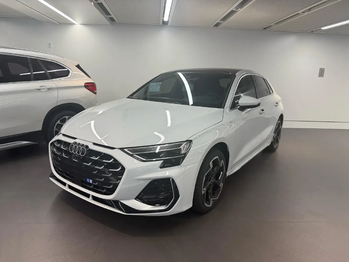 2026 Audi A3 1.5T 160HP L4 7DCT,autocango,china used car exporter,china ev exporter,chinese used car exporter,chinese used ev exporter