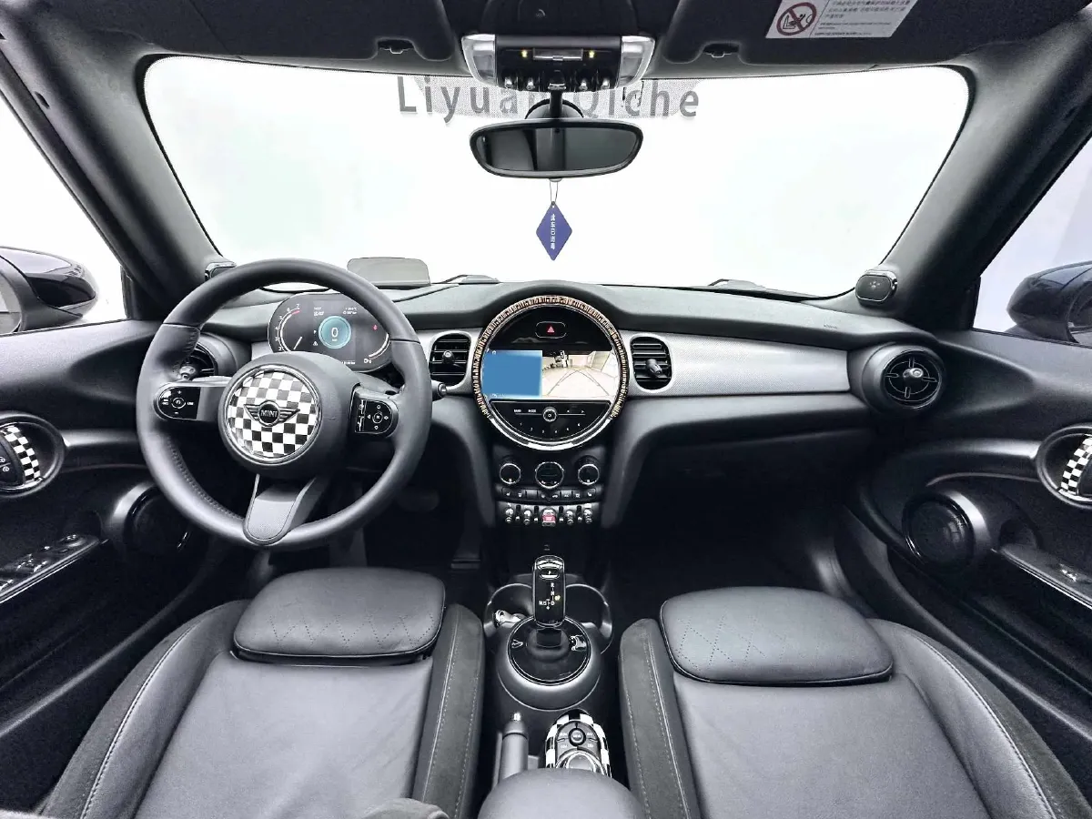 2023 MINI MINI 1.5T 136HP L3 7DCT,autocango,china used car exporter,china ev exporter,chinese used car exporter,chinese used ev exporter