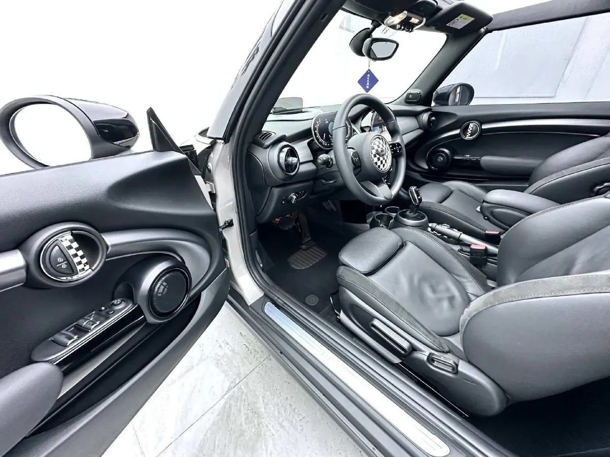 2023 MINI MINI 1.5T 136HP L3 7DCT,autocango,china used car exporter,china ev exporter,chinese used car exporter,chinese used ev exporter