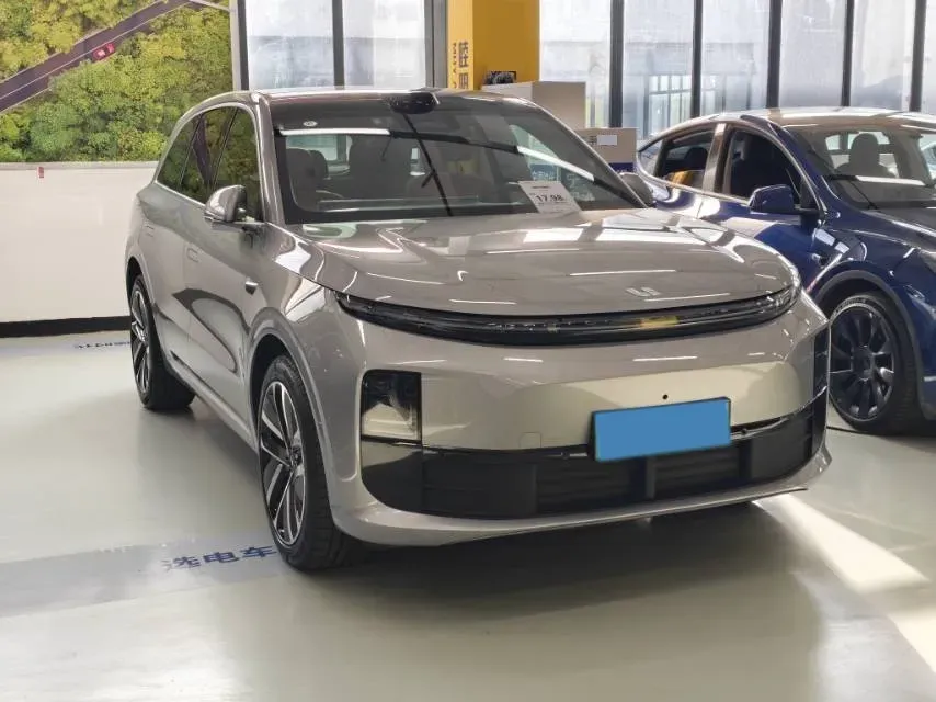 2024 Li L6 Range Extended 154HP L4 REEV 36.8KWH,autocango,china used car exporter,china ev exporter,chinese used car exporter,chinese used ev exporter