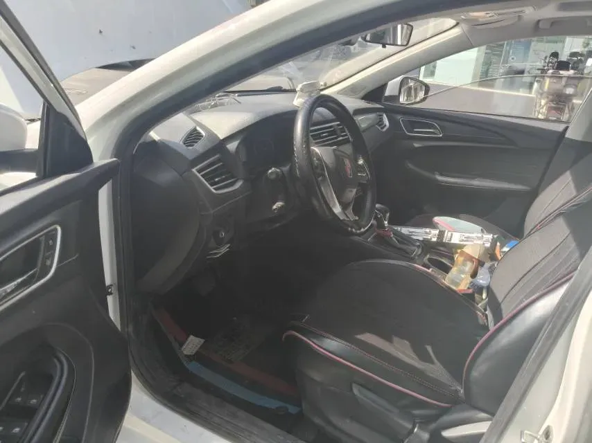 2019 Roewe i5 1.5L 120HP L4 CVT,autocango,china used car exporter,china ev exporter,chinese used car exporter,chinese used ev exporter