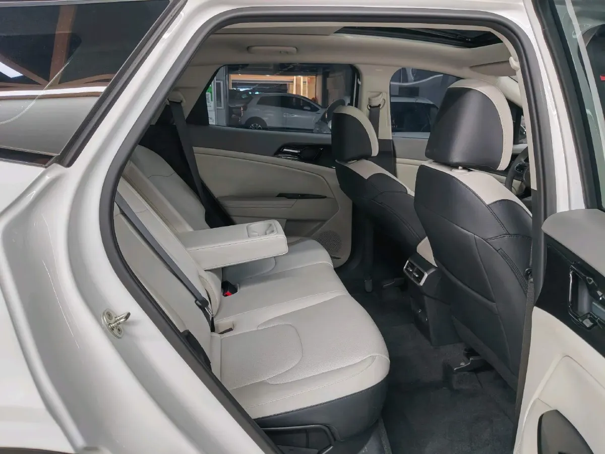 2025 Kia Sportage 1.5T 200HP L4 8AT,autocango,china used car exporter,china ev exporter,chinese used car exporter,chinese used ev exporter