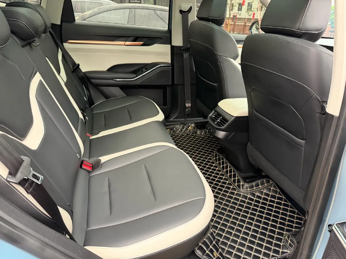 2022 Haval H6 1.5T 184HP L4 7DCT,autocango,china used car exporter,china ev exporter,chinese used car exporter,chinese used ev exporter