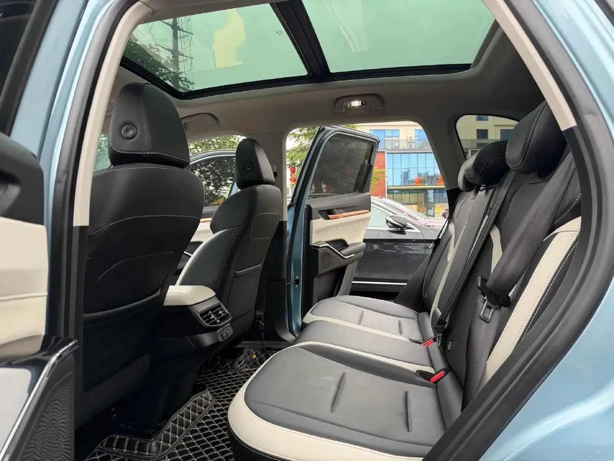 2022 Haval H6 1.5T 184HP L4 7DCT,autocango,china used car exporter,china ev exporter,chinese used car exporter,chinese used ev exporter