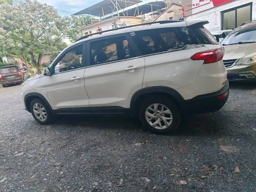 2019 WuLing HongGuang S3 1.5L 112HP L4 6MT,autocango,china used car exporter,china ev exporter,chinese used car exporter,chinese used ev exporter