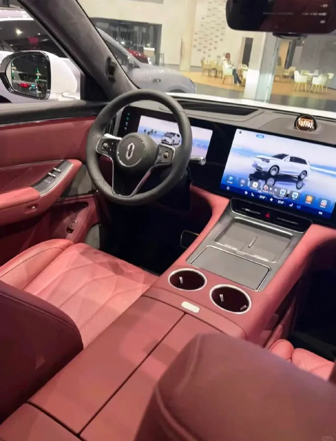 2025 AITO AITO M8 REEV 160HP REEV 53.4KWH,autocango,china used car exporter,china ev exporter,chinese used car exporter,chinese used ev exporter