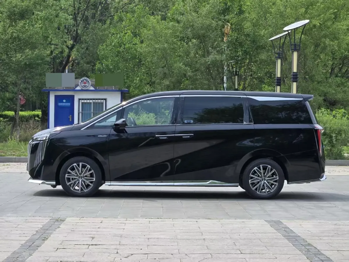 2024 GAC Trumpchi M8 2.0T 252HP L4 8AT,autocango,china used car exporter,china ev exporter,chinese used car exporter,chinese used ev exporter
