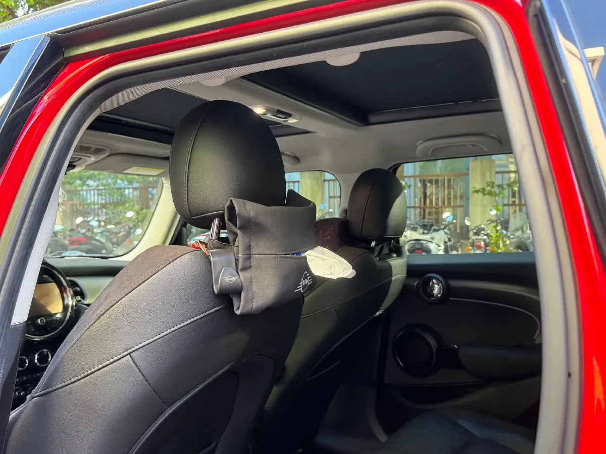 2022 MINI MINI 1.5T 136HP L3 7DCT,autocango,china used car exporter,china ev exporter,chinese used car exporter,chinese used ev exporter