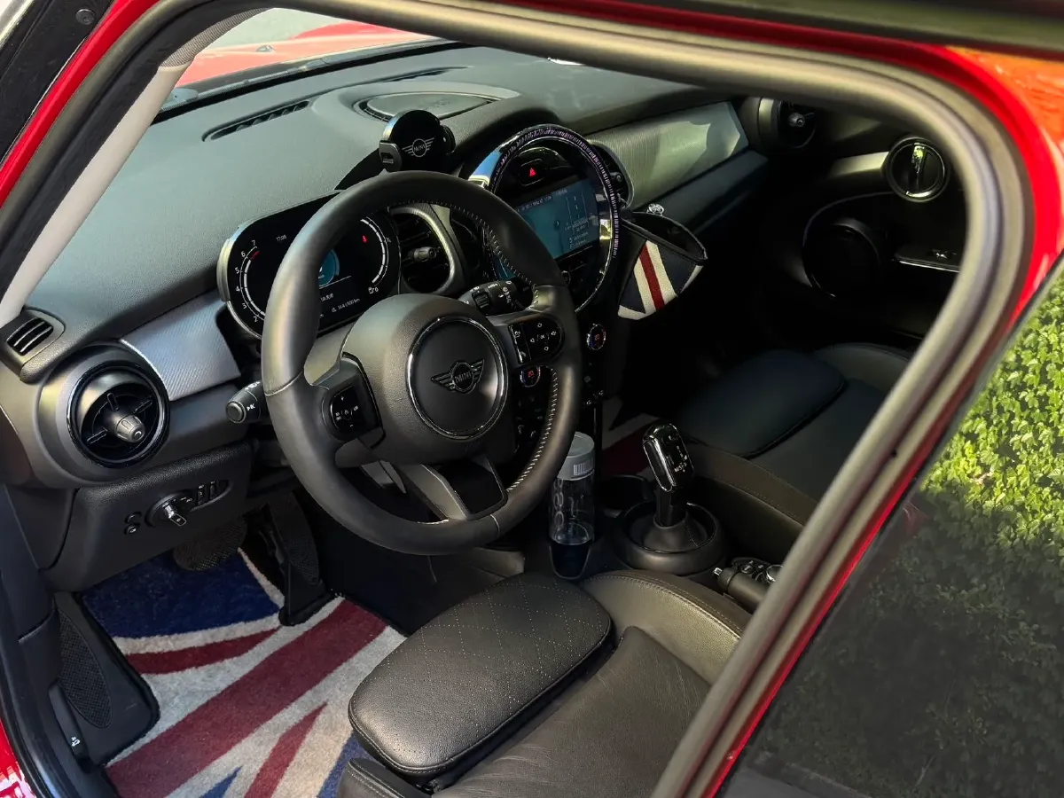 2022 MINI MINI 1.5T 136HP L3 7DCT,autocango,china used car exporter,china ev exporter,chinese used car exporter,chinese used ev exporter