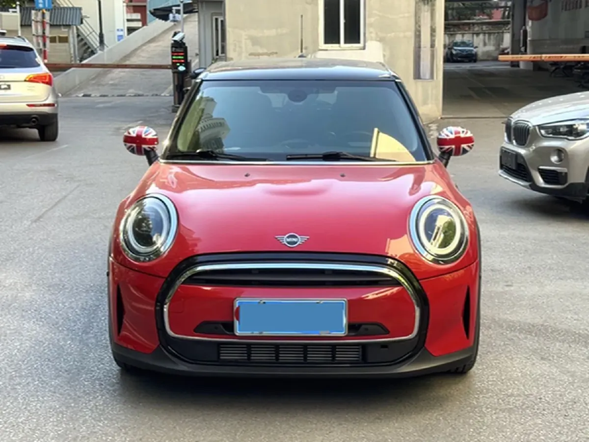 2022 MINI MINI 1.5T 136HP L3 7DCT,autocango,china used car exporter,china ev exporter,chinese used car exporter,chinese used ev exporter