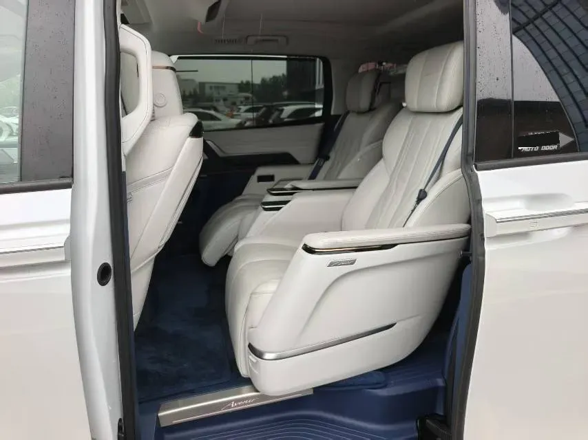 2023 Buick Century 2.0T 237HP L4 9AT,autocango,china used car exporter,china ev exporter,chinese used car exporter,chinese used ev exporter