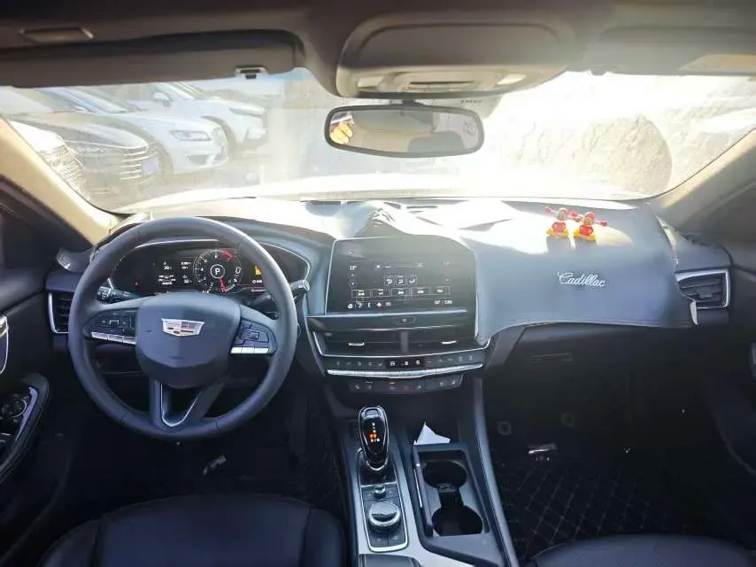 2023 Cadillac CT5 2.0T 237HP L4 10AT,autocango,china used car exporter,china ev exporter,chinese used car exporter,chinese used ev exporter