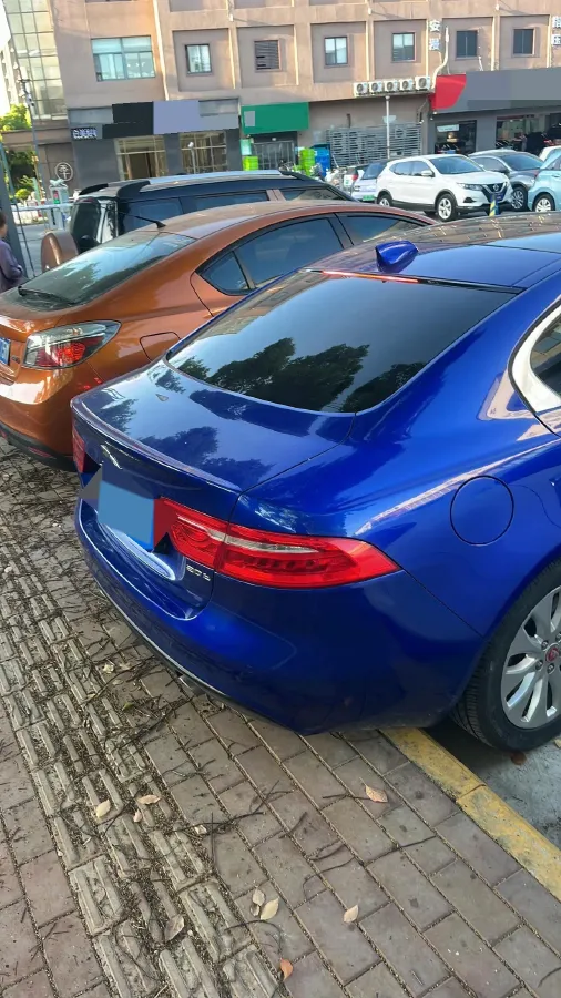 2019 HongQi H7 2.0T 204HP L4 6AT,autocango,china used car exporter,china ev exporter,chinese used car exporter,chinese used ev exporter