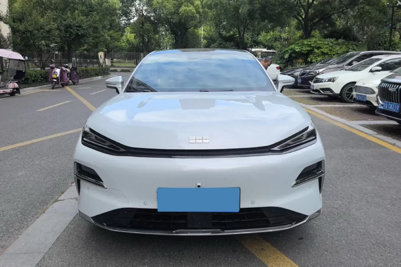 2025 Geely Galaxy Starshine 8 1.5L 112HP L4 1DHT PHEV,autocango,china used car exporter,china ev exporter,chinese used car exporter,chinese used ev exporter