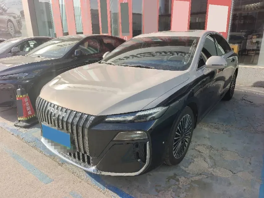 2025 Roewe M7 DMH 1.5L 112HP L4 1DHT PHEV,autocango,china used car exporter,china ev exporter,chinese used car exporter,chinese used ev exporter