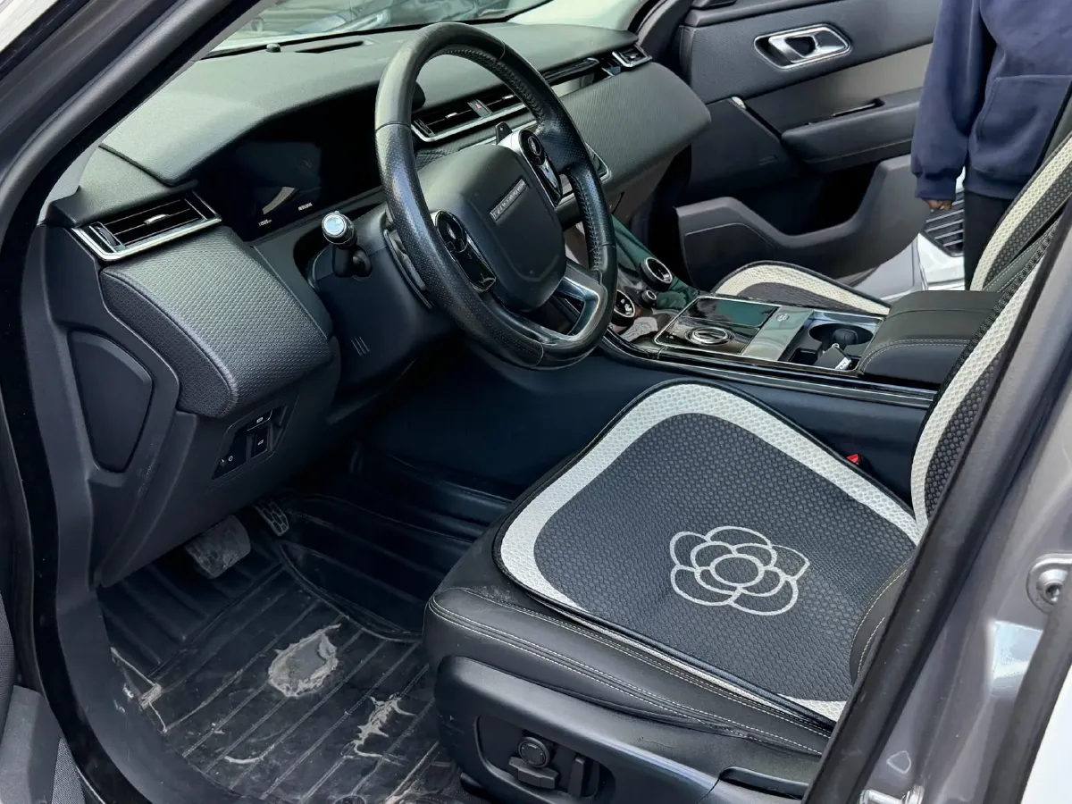 2020 Land Rover Range Rover Velar 2.0T 250HP L4 8AT,autocango,china used car exporter,china ev exporter,chinese used car exporter,chinese used ev exporter