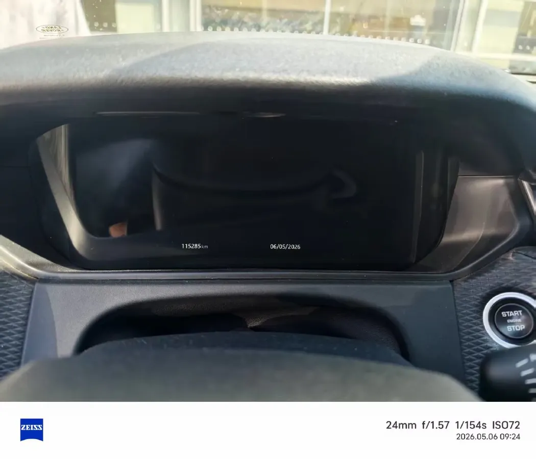 2020 Land Rover Range Rover Velar 2.0T 250HP L4 8AT,autocango,china used car exporter,china ev exporter,chinese used car exporter,chinese used ev exporter