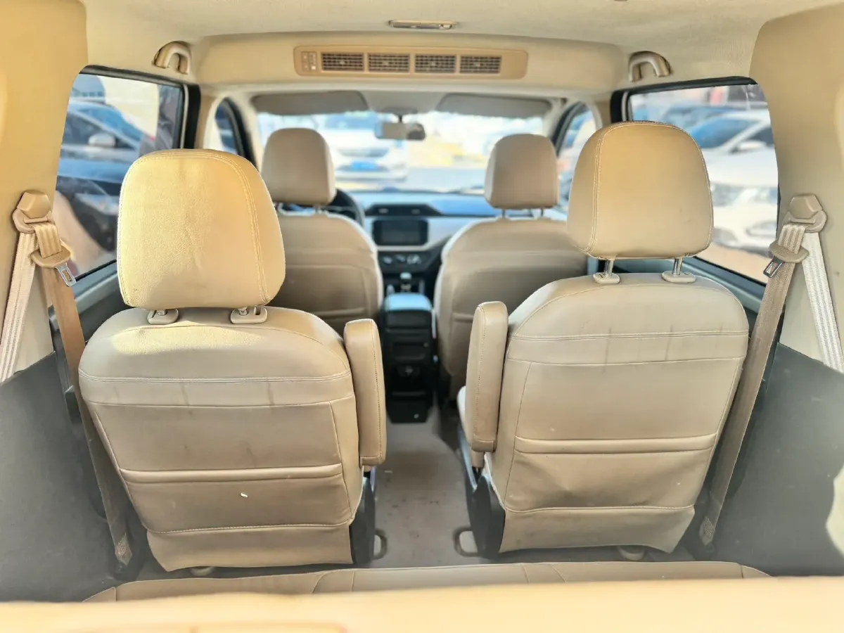 2021 Yema SiPaiKa 1.5L 109HP L4 5MT,autocango,china used car exporter,china ev exporter,chinese used car exporter,chinese used ev exporter