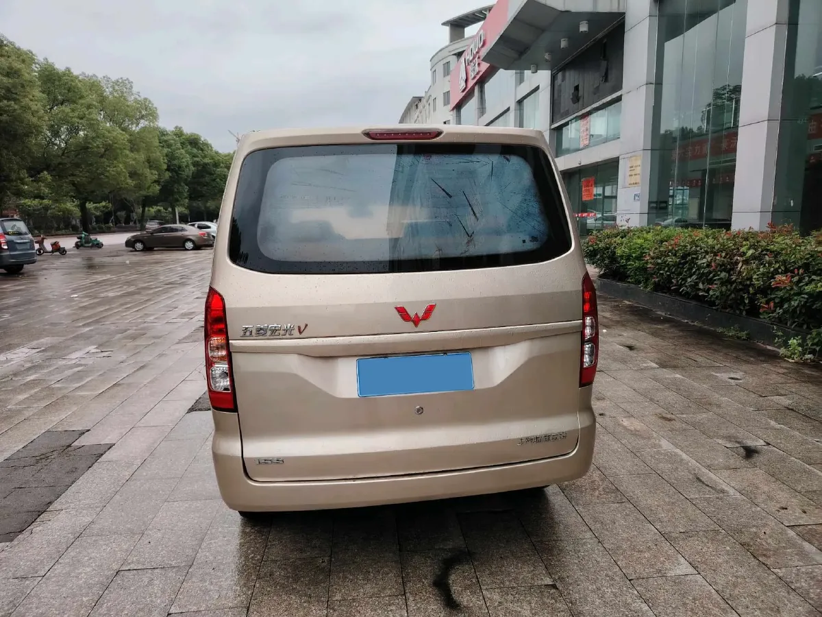 2019 WuLing HongGuang V 1.5L 99HP L4 6MT,autocango,china used car exporter,china ev exporter,chinese used car exporter,chinese used ev exporter