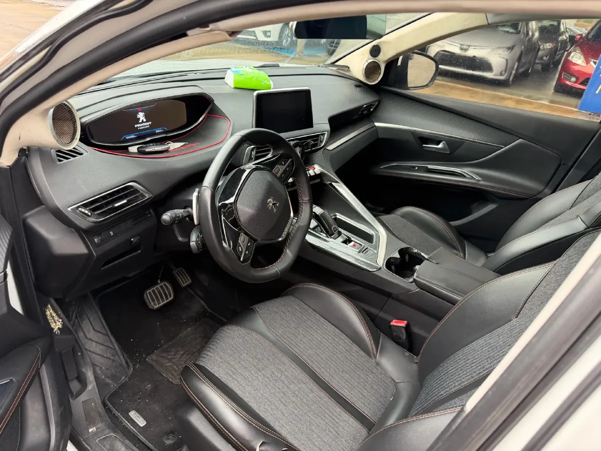 2019 Peugeot 5008 1.8T 204HP L4 6AT,autocango,china used car exporter,china ev exporter,chinese used car exporter,chinese used ev exporter
