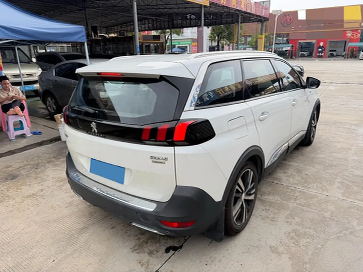 2019 Peugeot 5008 1.8T 204HP L4 6AT,autocango,china used car exporter,china ev exporter,chinese used car exporter,chinese used ev exporter