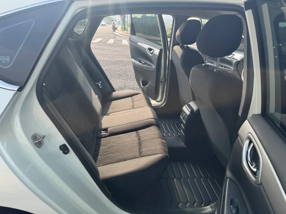 2022 Nissan Sylphy 1.6L 122HP L4 CVT,autocango,china used car exporter,china ev exporter,chinese used car exporter,chinese used ev exporter