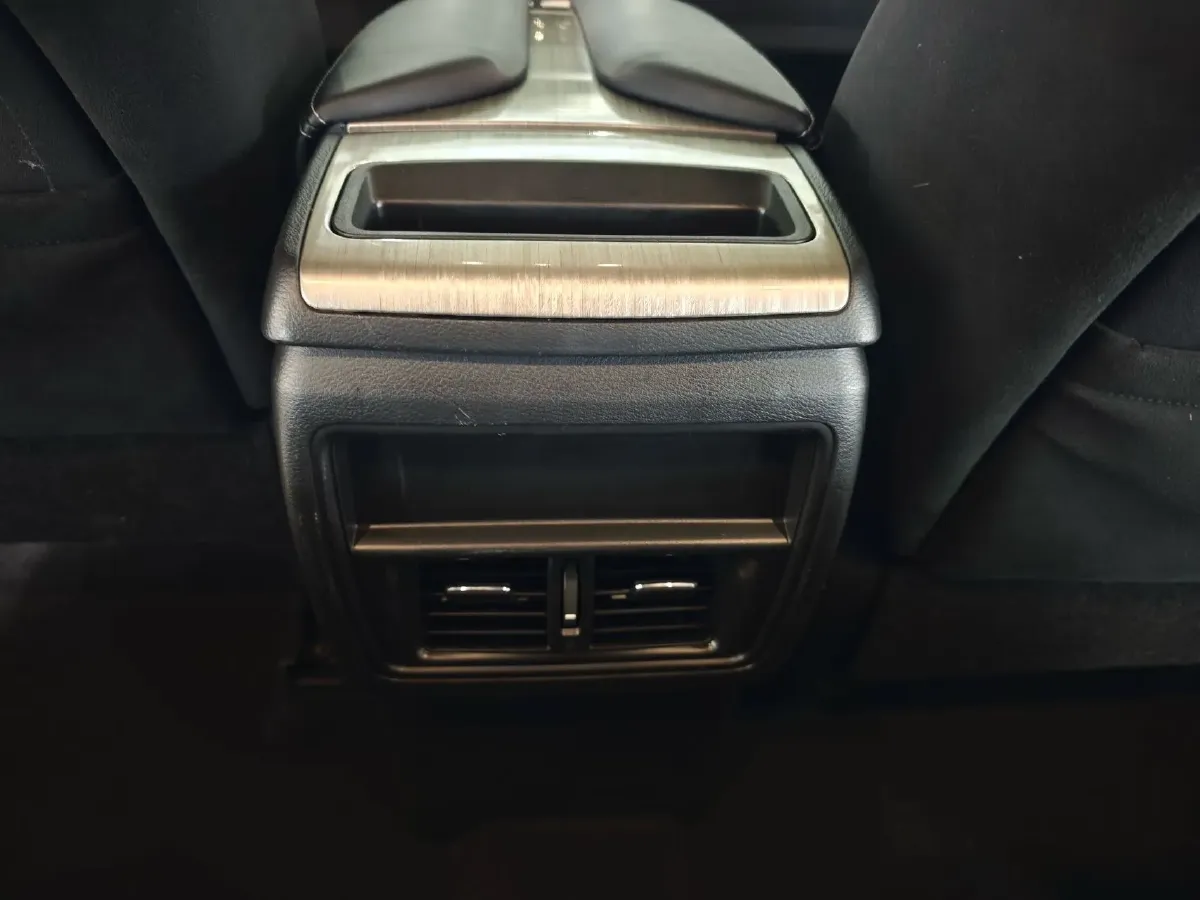 2021 Nissan Murano 2.5L 186HP L4 CVT,autocango,china used car exporter,china ev exporter,chinese used car exporter,chinese used ev exporter