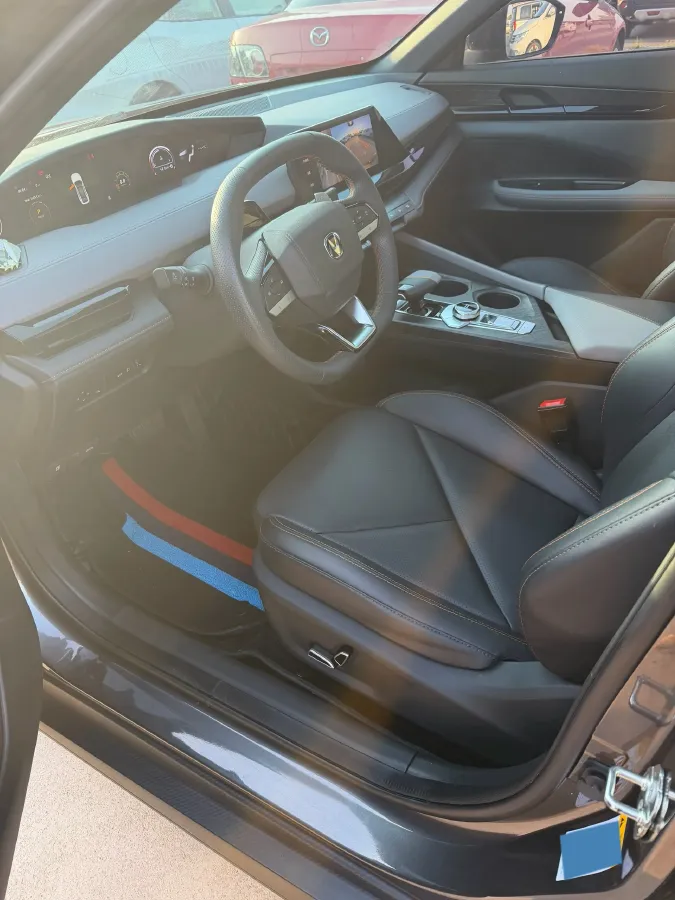 2022 ChangAn UNI-V 1.5T 188HP L4 7DCT,autocango,china used car exporter,china ev exporter,chinese used car exporter,chinese used ev exporter