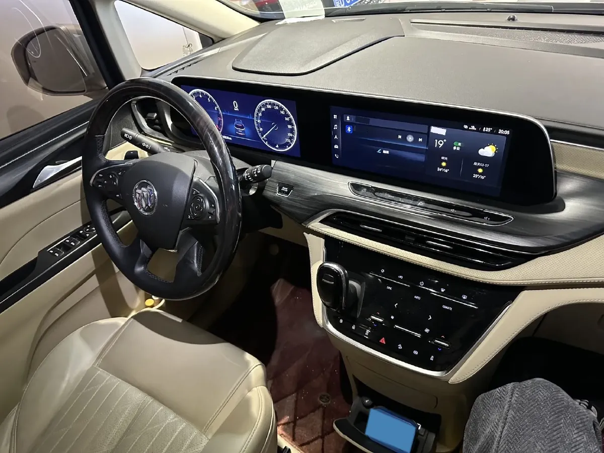 2022 Buick GL8 2.0T 237HP L4 9AT,autocango,china used car exporter,china ev exporter,chinese used car exporter,chinese used ev exporter