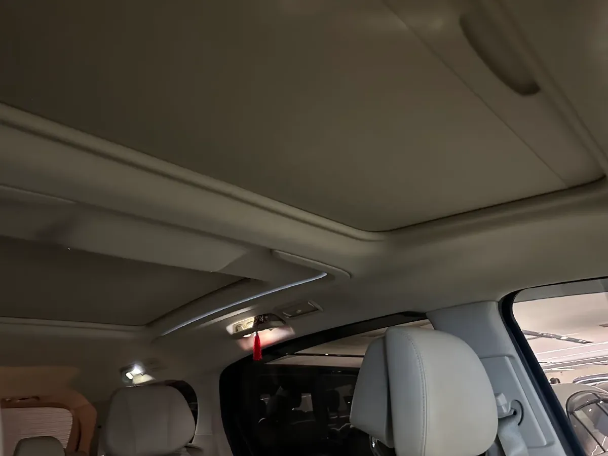 2022 Buick GL8 2.0T 237HP L4 9AT,autocango,china used car exporter,china ev exporter,chinese used car exporter,chinese used ev exporter