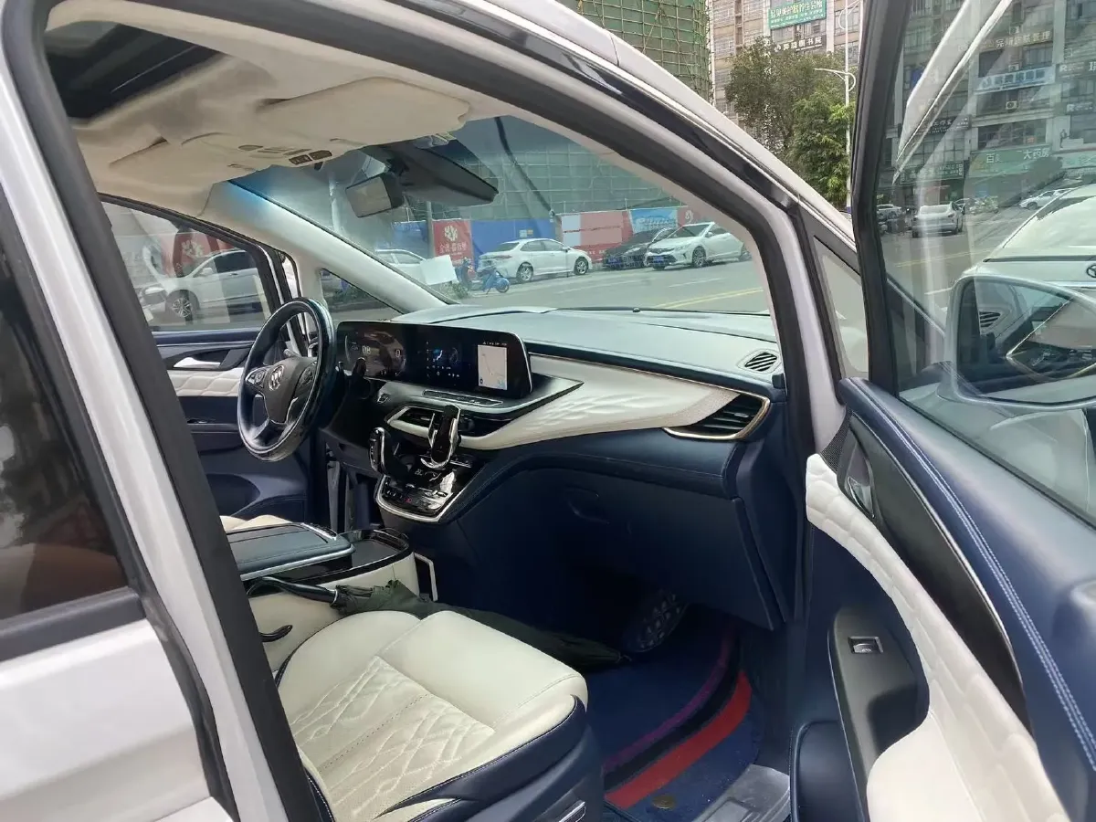 2021 Buick GL8 2.0T 237HP L4 9AT,autocango,china used car exporter,china ev exporter,chinese used car exporter,chinese used ev exporter