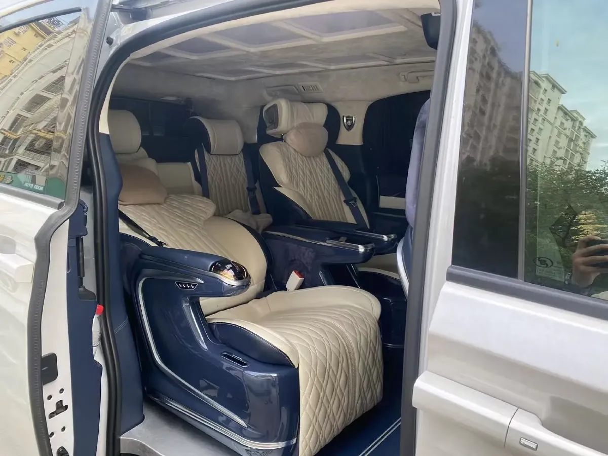 2021 Buick GL8 2.0T 237HP L4 9AT,autocango,china used car exporter,china ev exporter,chinese used car exporter,chinese used ev exporter