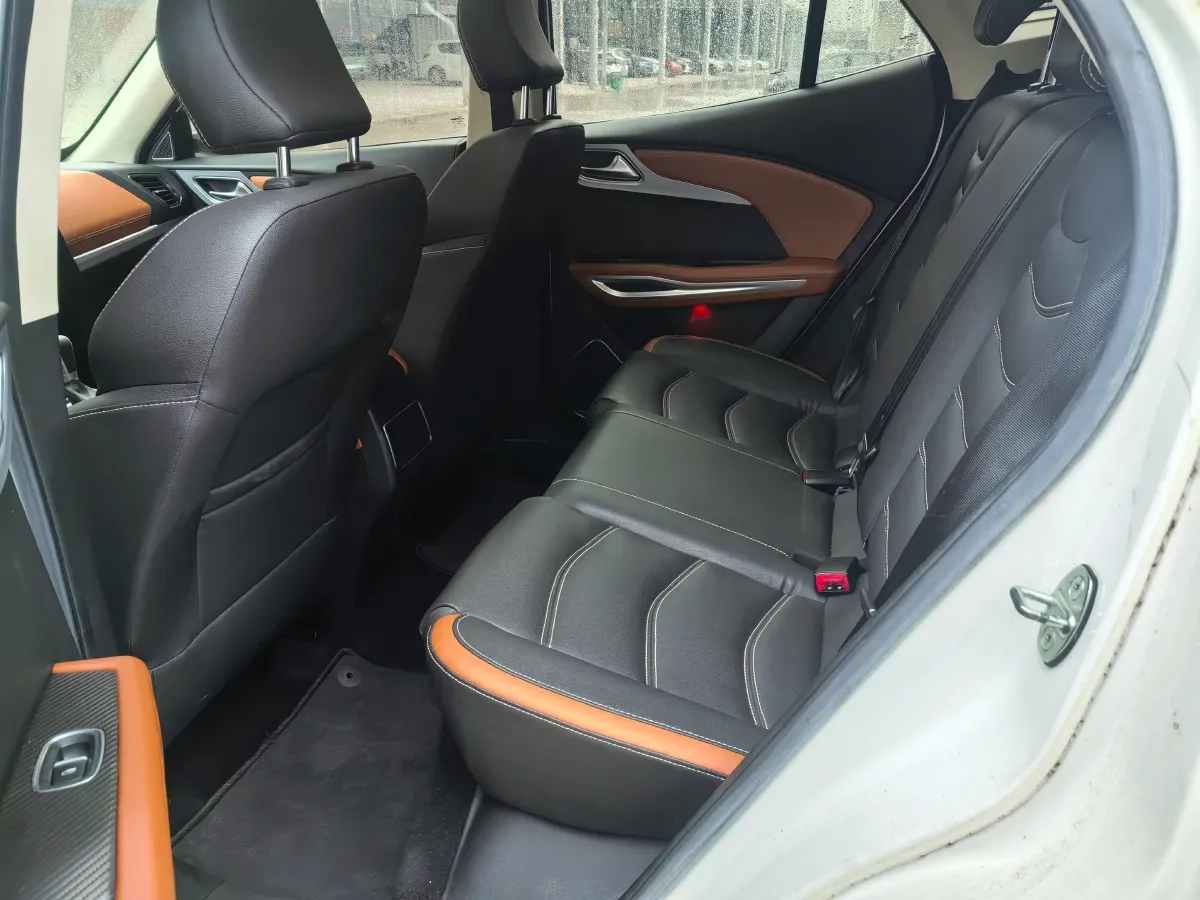 2017 Zotye T300 1.5T 144HP L4 CVT,autocango,china used car exporter,china ev exporter,chinese used car exporter,chinese used ev exporter