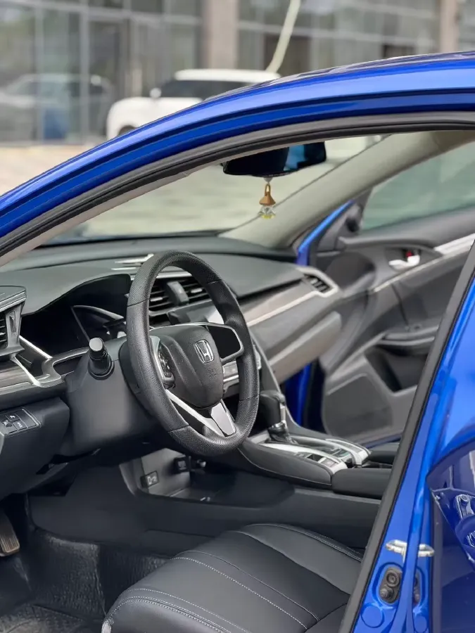 2019 Honda Civic 1.5T 177HP L4 CVT,autocango,china used car exporter,china ev exporter,chinese used car exporter,chinese used ev exporter