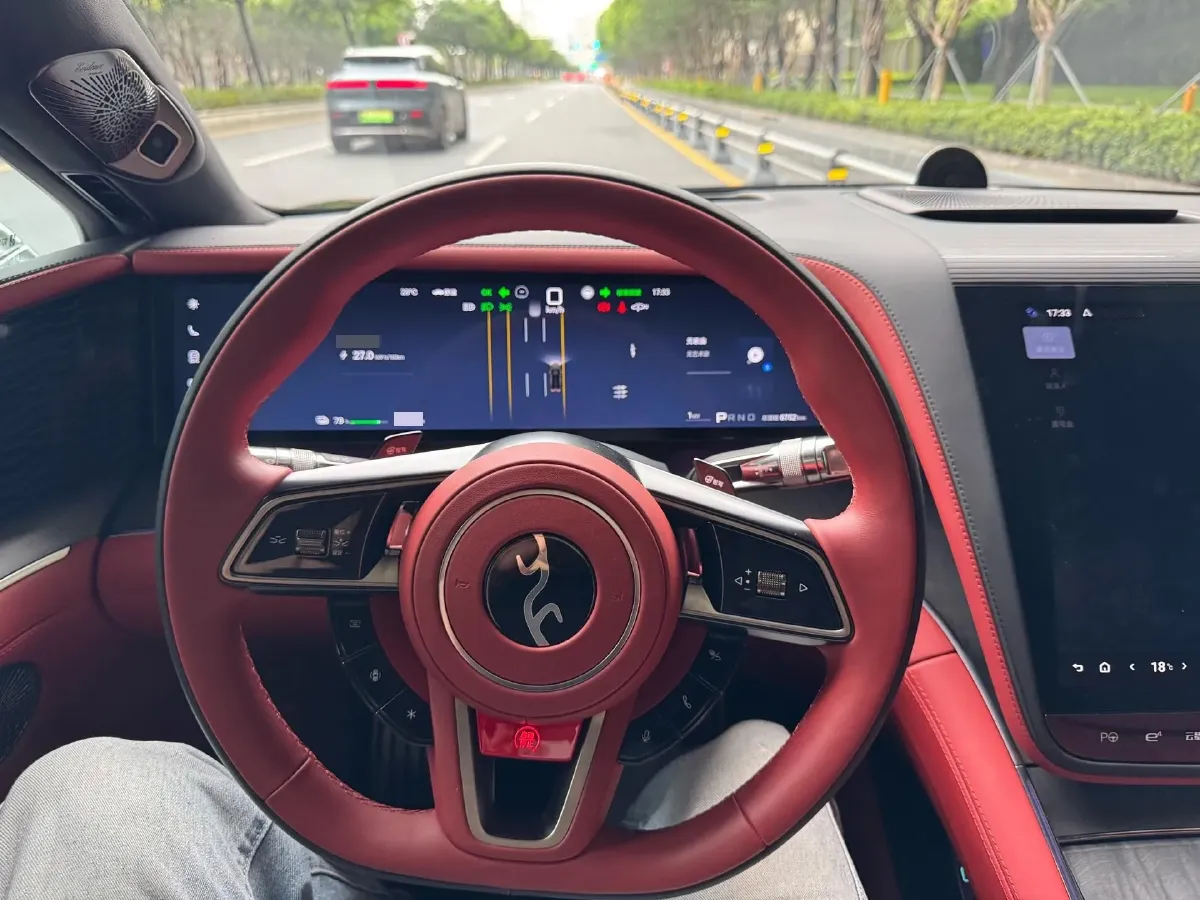 2025 YangWang U7 BEV 135.5KWH,autocango,china used car exporter,china ev exporter,chinese used car exporter,chinese used ev exporter