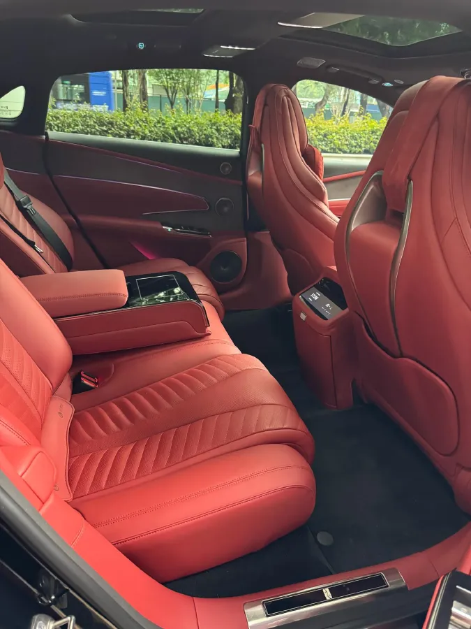 2025 YangWang U7 BEV 135.5KWH,autocango,china used car exporter,china ev exporter,chinese used car exporter,chinese used ev exporter