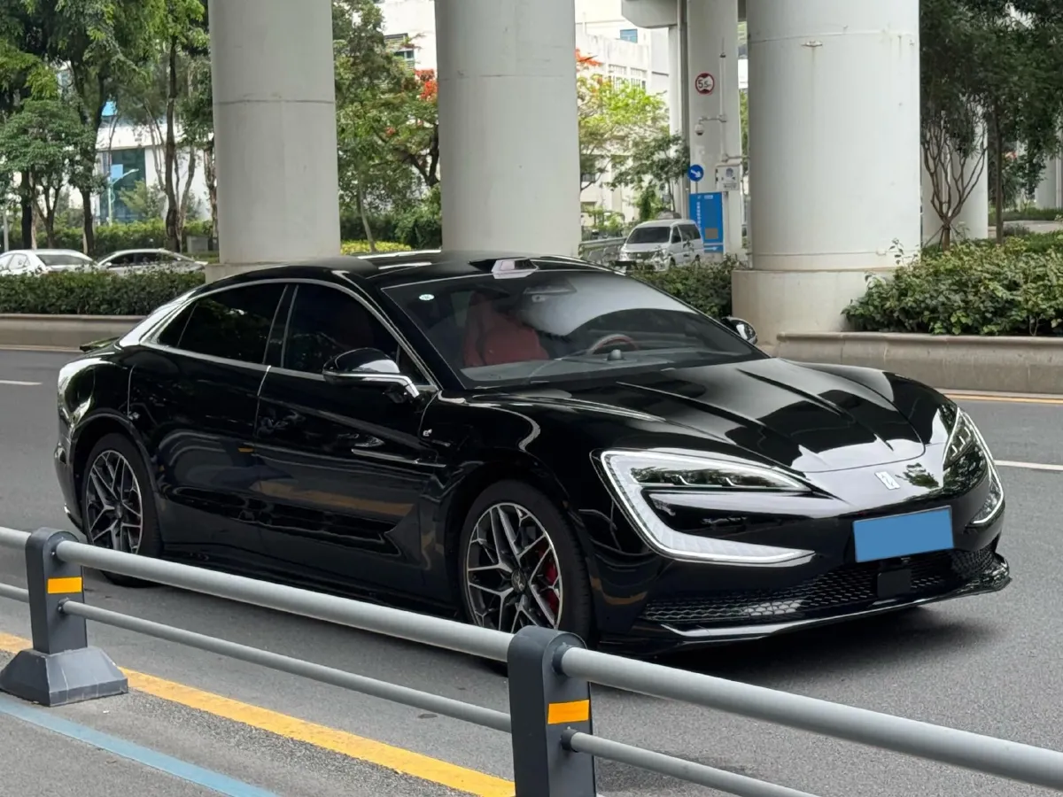 2025 YangWang U7 BEV 135.5KWH,autocango,china used car exporter,china ev exporter,chinese used car exporter,chinese used ev exporter