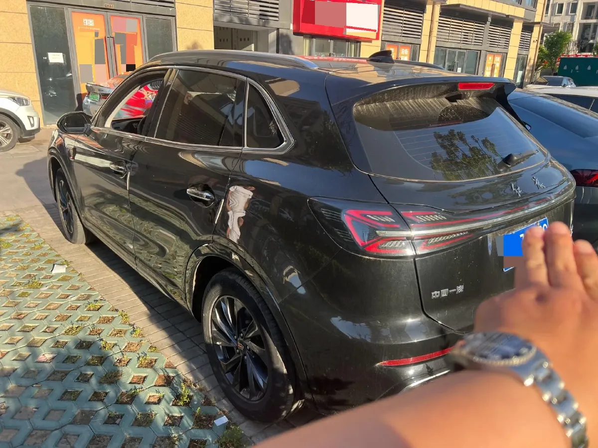 2023 HongQi HS5 2.0T 252HP L4 8AT,autocango,china used car exporter,china ev exporter,chinese used car exporter,chinese used ev exporter