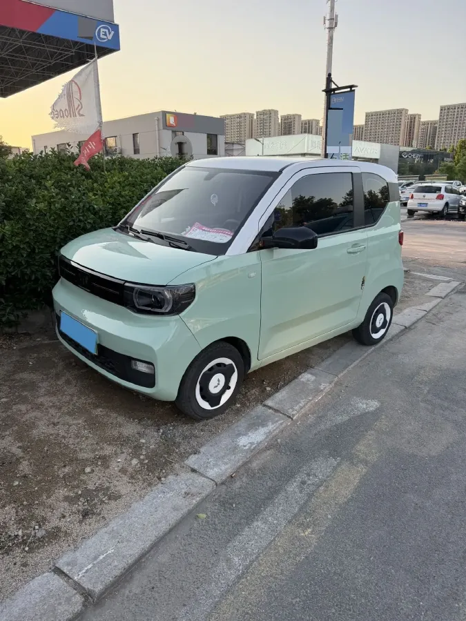 2022 WuLing HongGuang MINI EV BEV 13.9KWH,autocango,china used car exporter,china ev exporter,chinese used car exporter,chinese used ev exporter