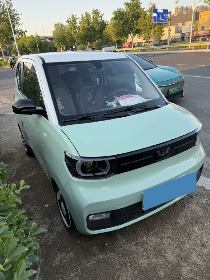 2022 WuLing HongGuang MINI EV BEV 13.9KWH,autocango,china used car exporter,china ev exporter,chinese used car exporter,chinese used ev exporter